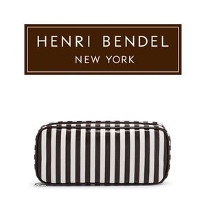 Henri Bendel Makeup Brush Portfolio
